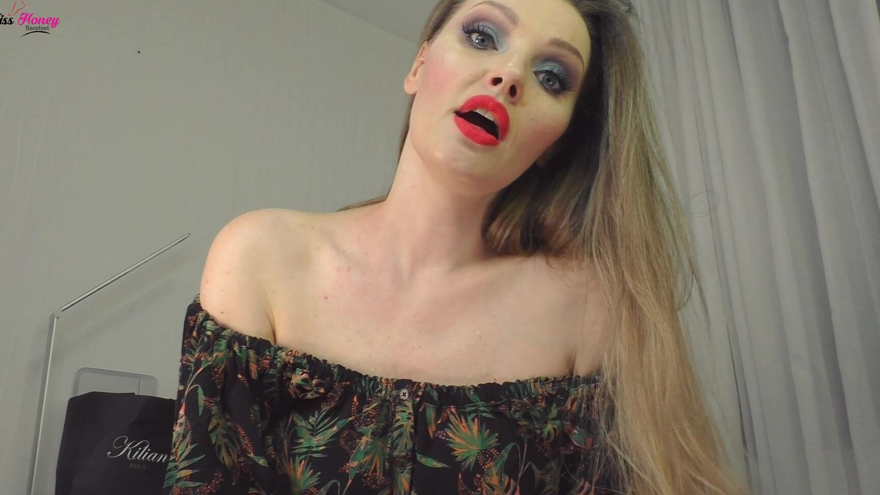 "Honey Barefeet" bisexual, cockworship, cumeatinginstruction, femdompov, makemebi, sfw Hungry for Girl Cock and Cum manyvids