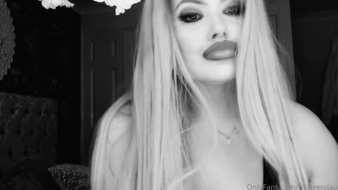 Miss Laura Nicknamed Mistresslaura11 Onlyfans Clip Youre Just Too Weak To Resist Arent You Loser Everything About Me Just Destroys