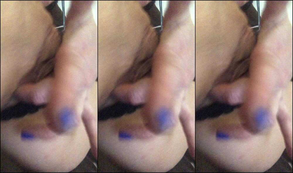 sweetvelvette-23-03-2019-25907172-this-one-is-for-all-of-you-that-love-my-pretty-little-asshole-i-m-puckering-it-just-