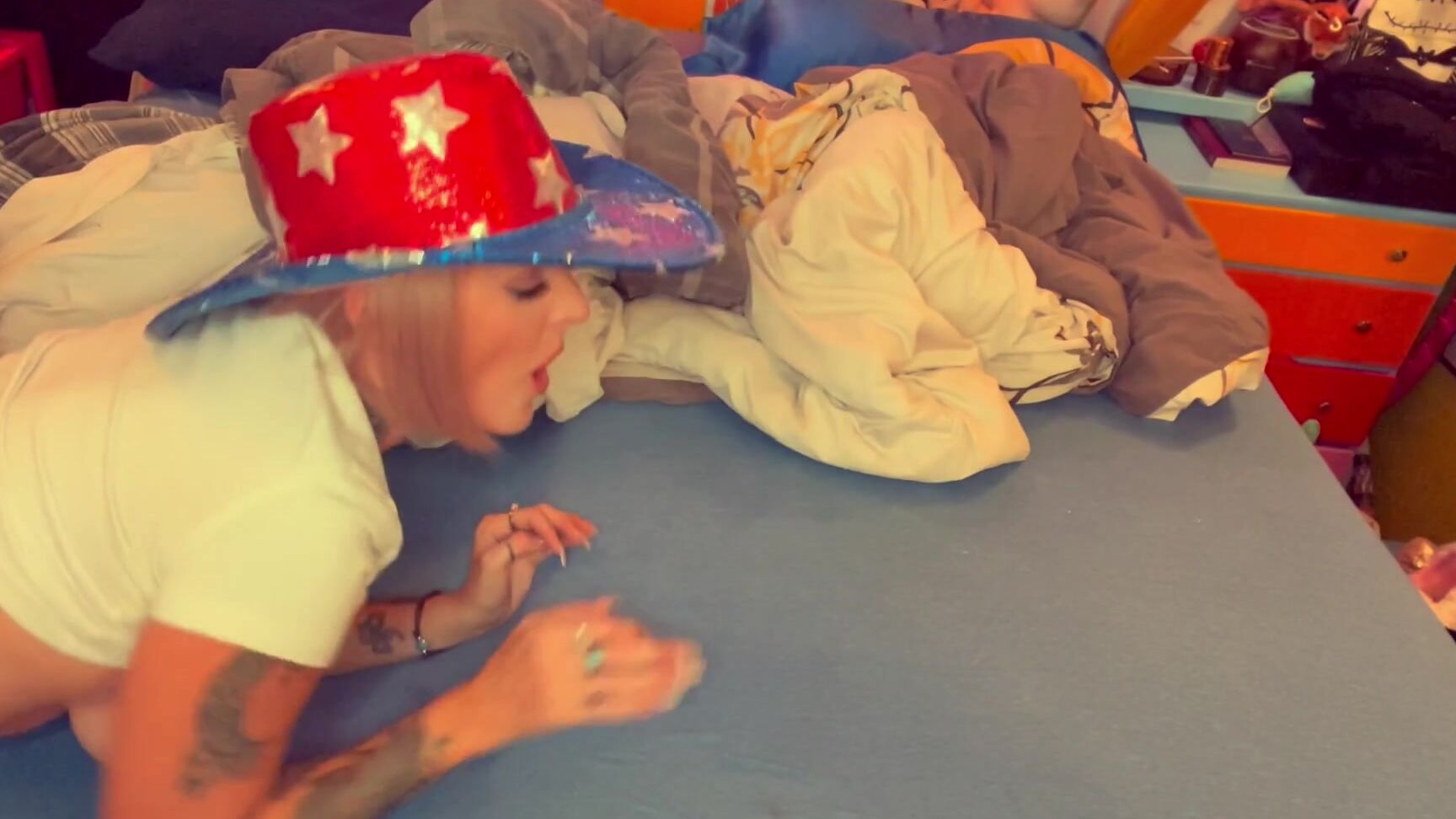 Big Ass, Big Dicks, Cock Worship, Halloween, MILF horny-wife-worships-hubbys-cock ManyVids