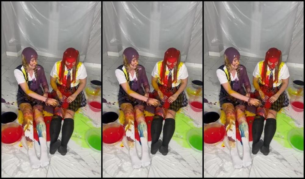 Bsmessybakery Nicknamed Bsmessybakery Onlyfans You Voted For School Girls So Here It Is Bri Amp Lou Partnered