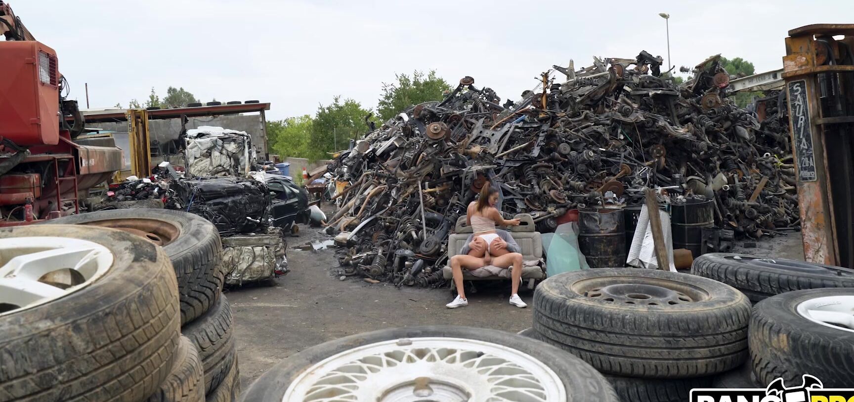 Young, Amateur, Riding, Cumshot, Anal, Cum In Mouth, Doggystyle, Latina, Cowgirl, Hardcore, Shaved, Public, Brunette Ginebra Bellucci - Sneaky Public Anal. pb17988 SiteRip