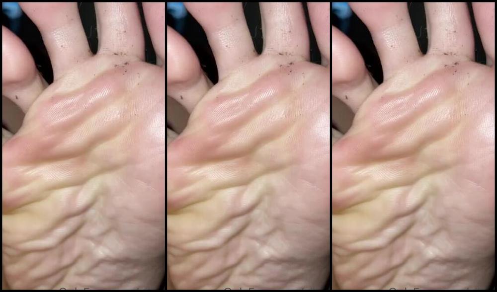 Natasha Aka Vibez3 Onlyfans Quick Little Tour Of My King Jammy Toes Glistening Sweaty Soles Eat It Up