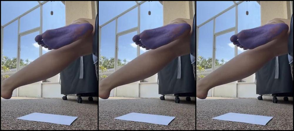 Nicolethedivine Foot Fetish 09 19 2024 Onlyfans Video Had The Great Idea To Try Out A Fun Little Foot Craft Only Made 3 Of