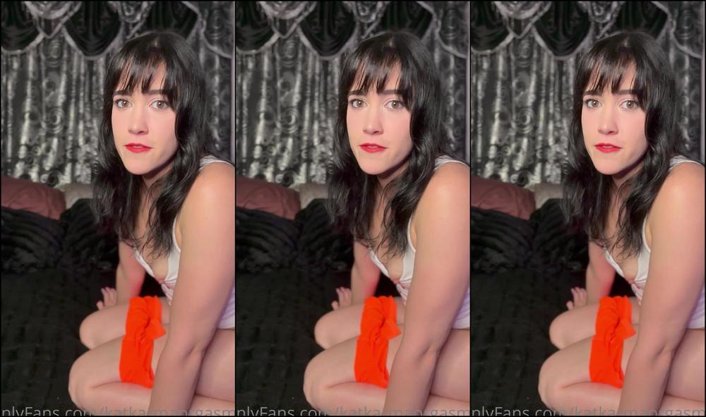 Katkarmaorgasmic Hooters Girl Fantasy Story Time Thank You To The Sweet Fan Who Bought Me This Hoo