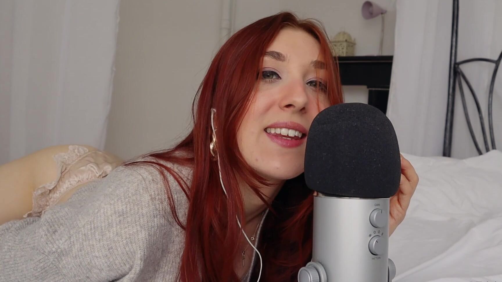 trishcollins-16-05-2021-2110894594-asmr-joi-let-s-chat-gentle-instructions-here-is-my-new-asmr-vid-for-yo