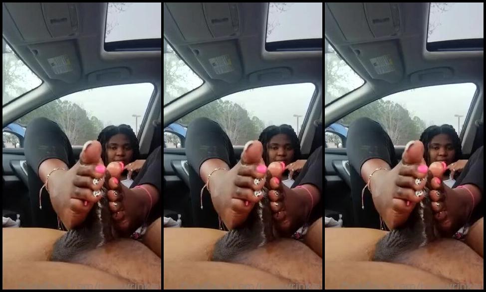 Rosewrinkles Onlyfans Manager Must Love My Feet Back For More