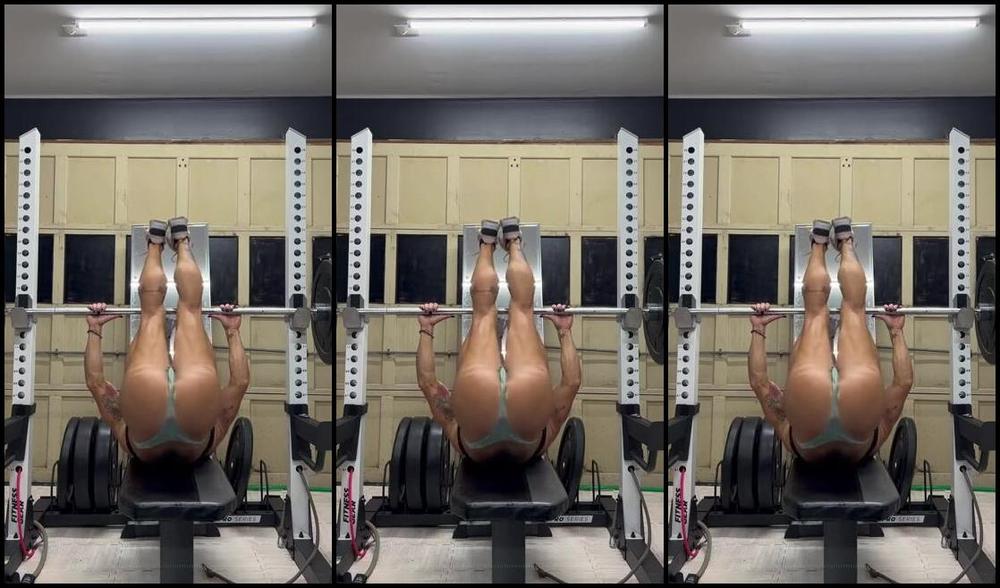 Kandy Legs Aka Kandylegsxxx Onlyfans Had To Go Topless Today It Was So Hot In My Gym