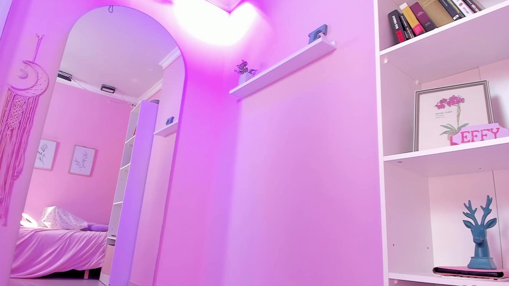 Little Effy18 2025 06 17 01 35