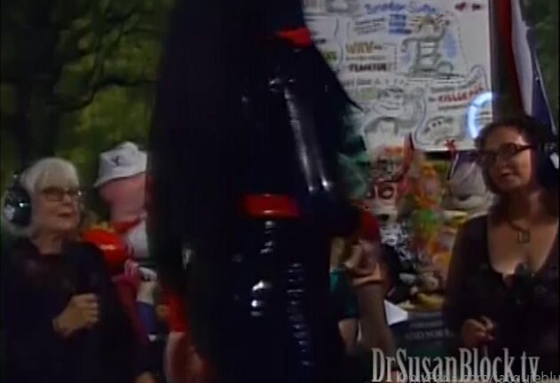 Jacquieblu Mistress Porcelain Dominates Jacquie Blu On Live Tv