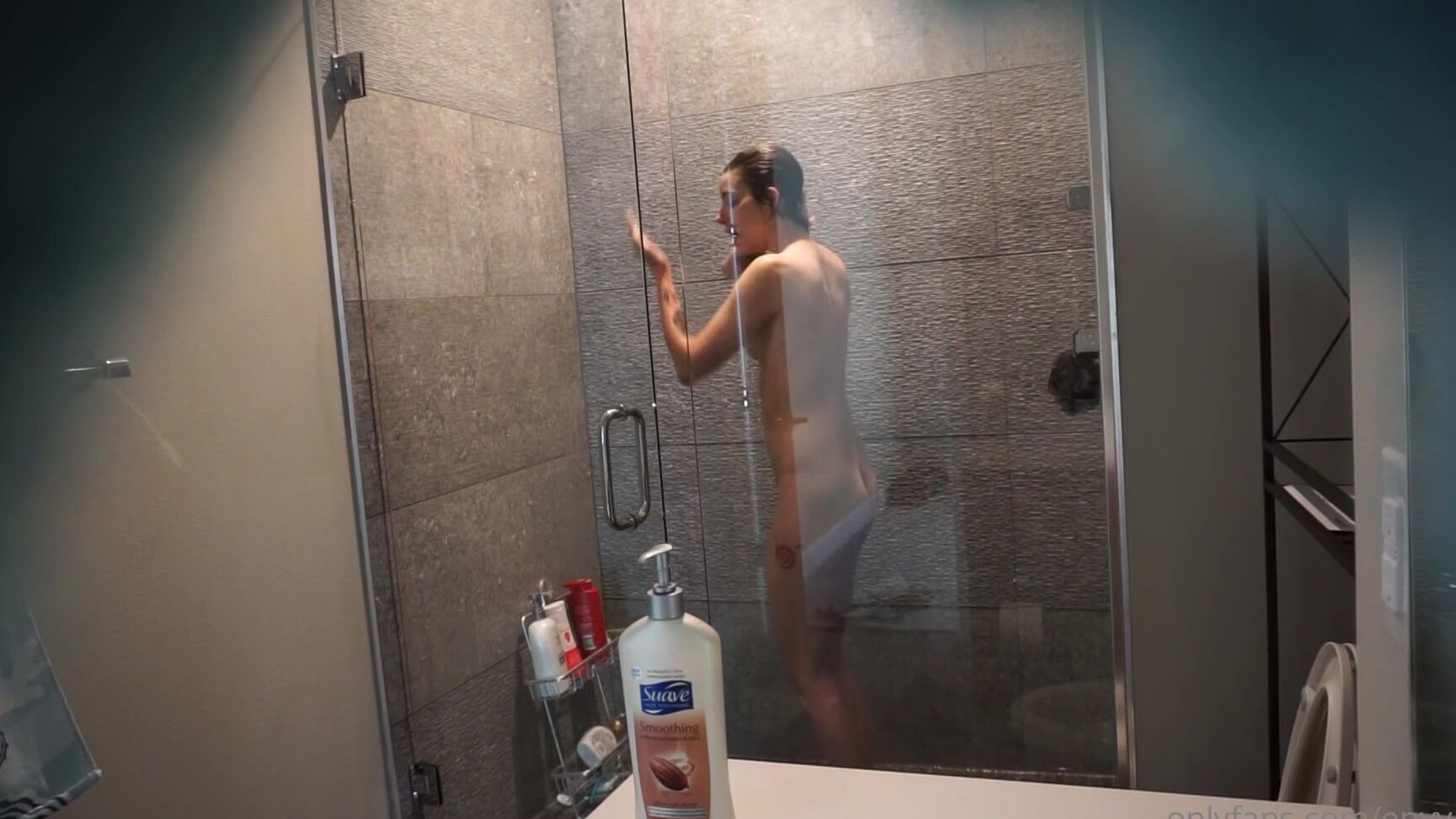 Envyanne Cleaning Out My Pc Today D I Remember Making This Video And I D Never Done A Voyeur Vid