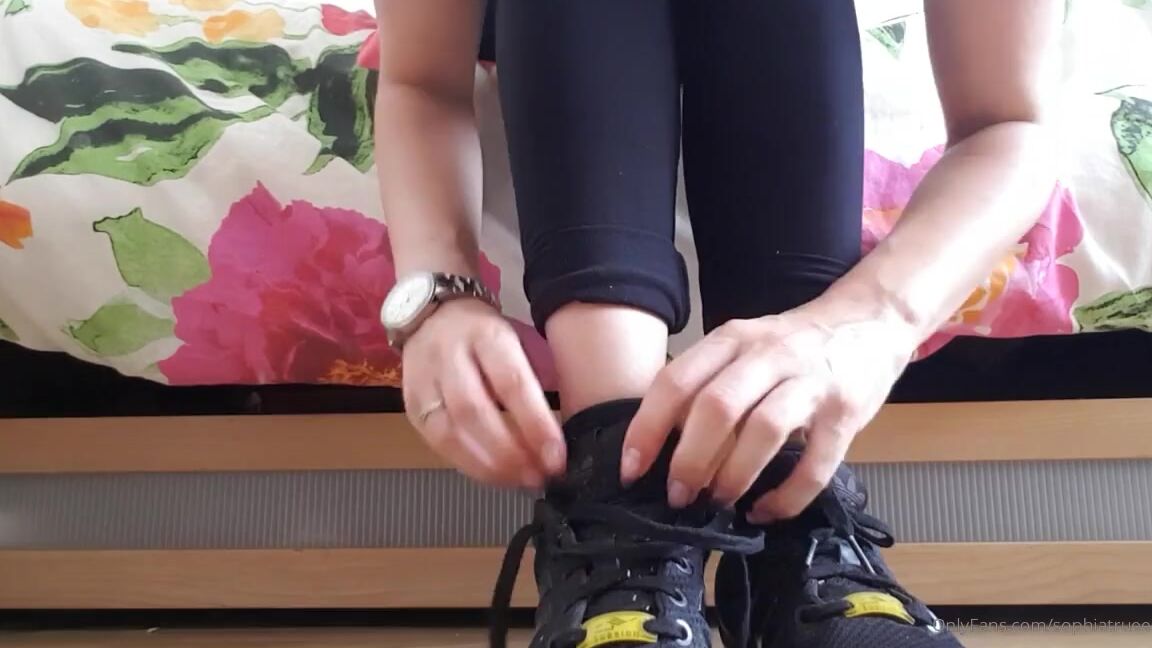 Miss Sophia Truee Vip Nicknamed Sophiatruee 07 23 2019 Onlyfans Video Stripping Down My Dirty Sweaty Soles That You Dream Of Being Smothered With Kneeling Pov