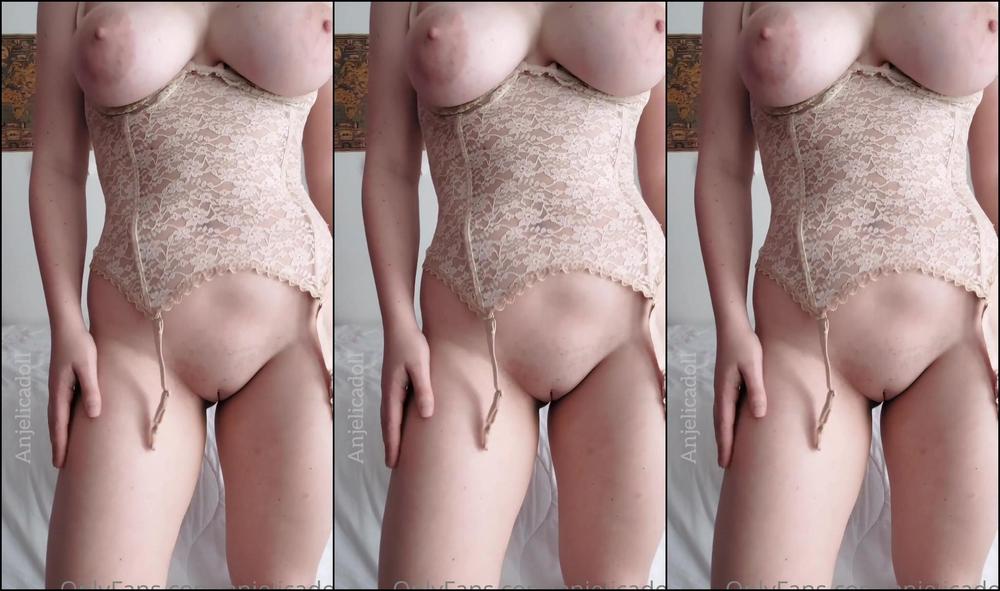 Anjelicadoll Just A Horny Morning While I Was Taking Some Pics And Got Horny Una Mattinata Voglio