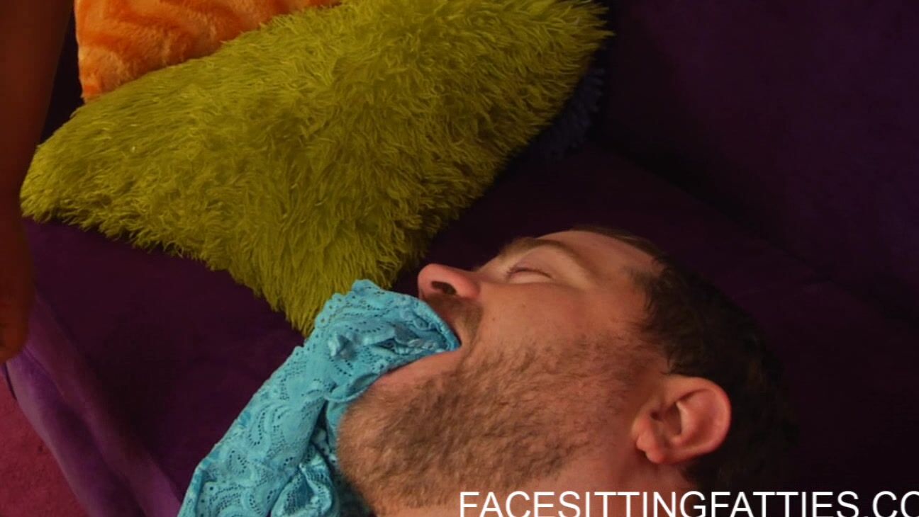 "Chloe" FemDom, BBW, Fat, FaceSitting Chloe SiteRip