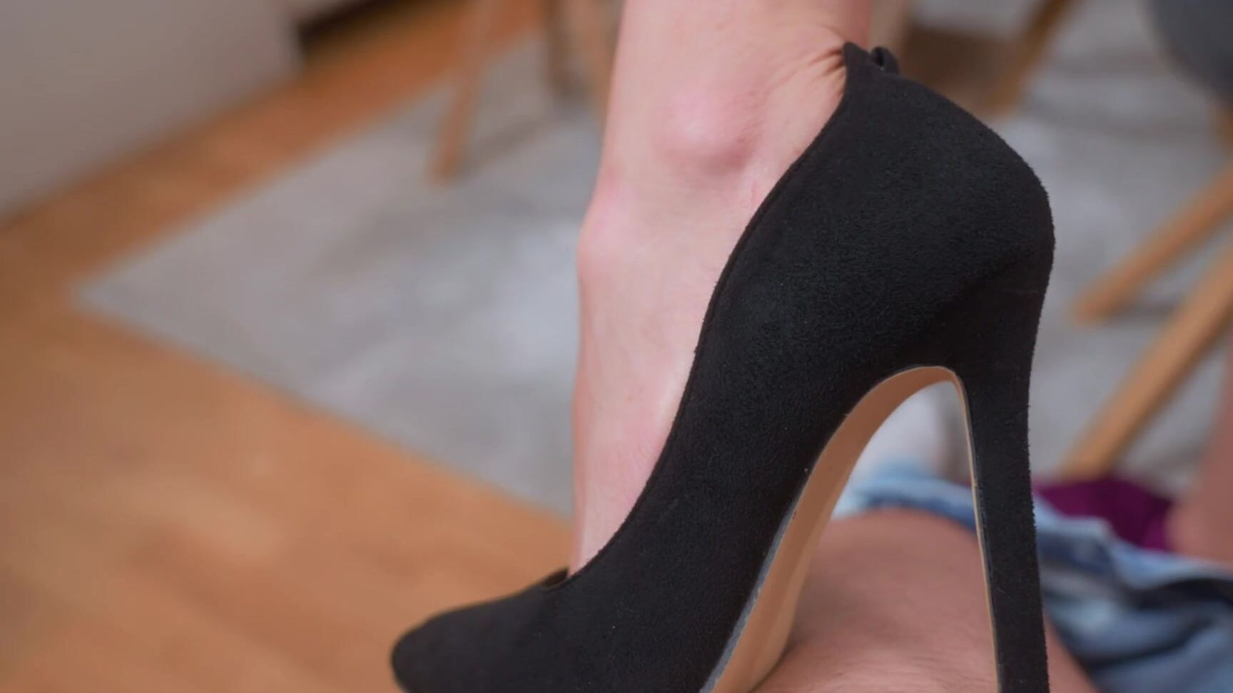 Luna Roulette Stepson caught his stepmom masturbating then fucked her and powerfully cum on her face Pornhub