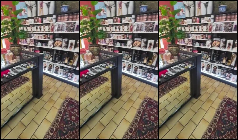 Mrspump Nicknamed Mrspump Femdom 10 17 2022 Onlyfans Video Doing A Little Shopping In Palma Today It Can Be Controlled From Anywhere In The World A2