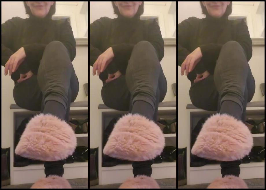 Miss B Nicknamed Missb52S Onlyfans 02 04 2023 Lick The Soles Of Mummys Slippers Before I Spank You