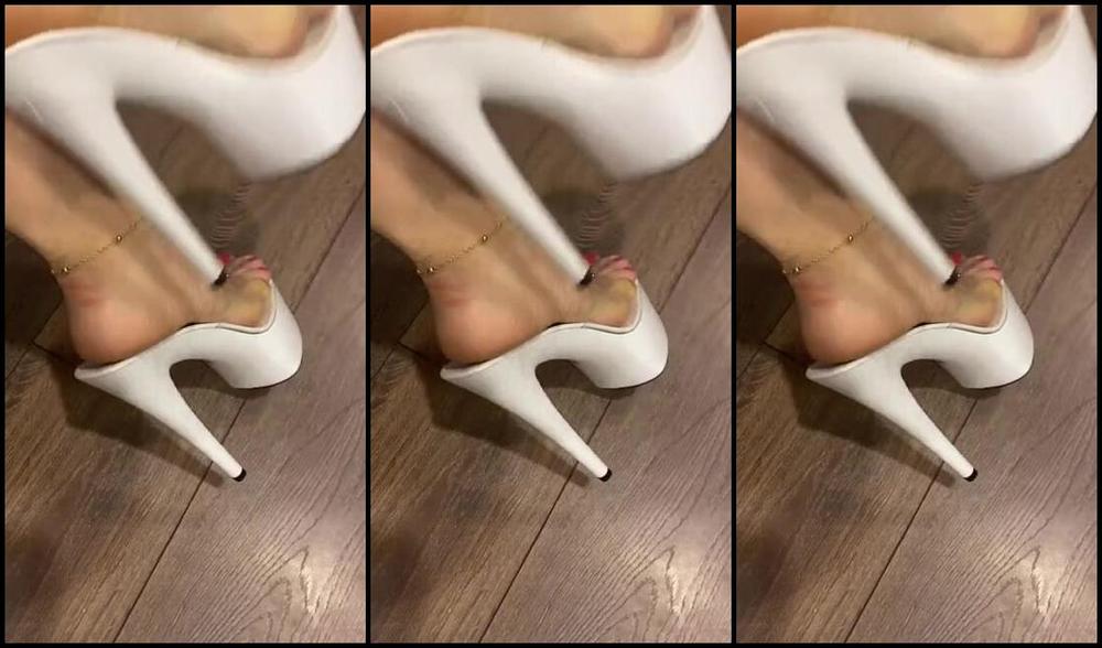 Inga Llery Nicknamed Inga Llery Foot Fetish 05 21 2023 Onlyfans Video This Is How I See My Heels