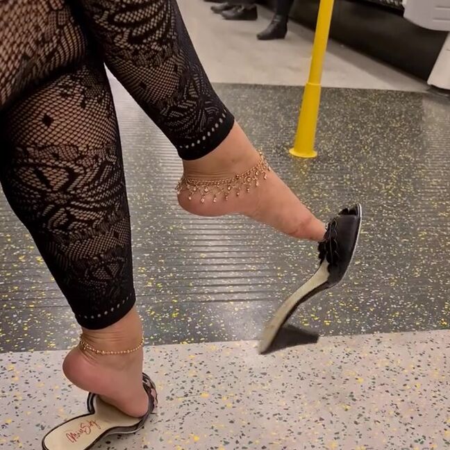 Feetbysherri Onlyfans Teasing Again On London Underground District Line