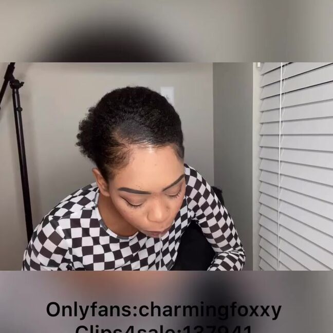 Charming Foxxy Nicknamed Charmingfoxxy Onlyfans Not Sure Wtf This Is But I Made It So It S Good I Believe It S