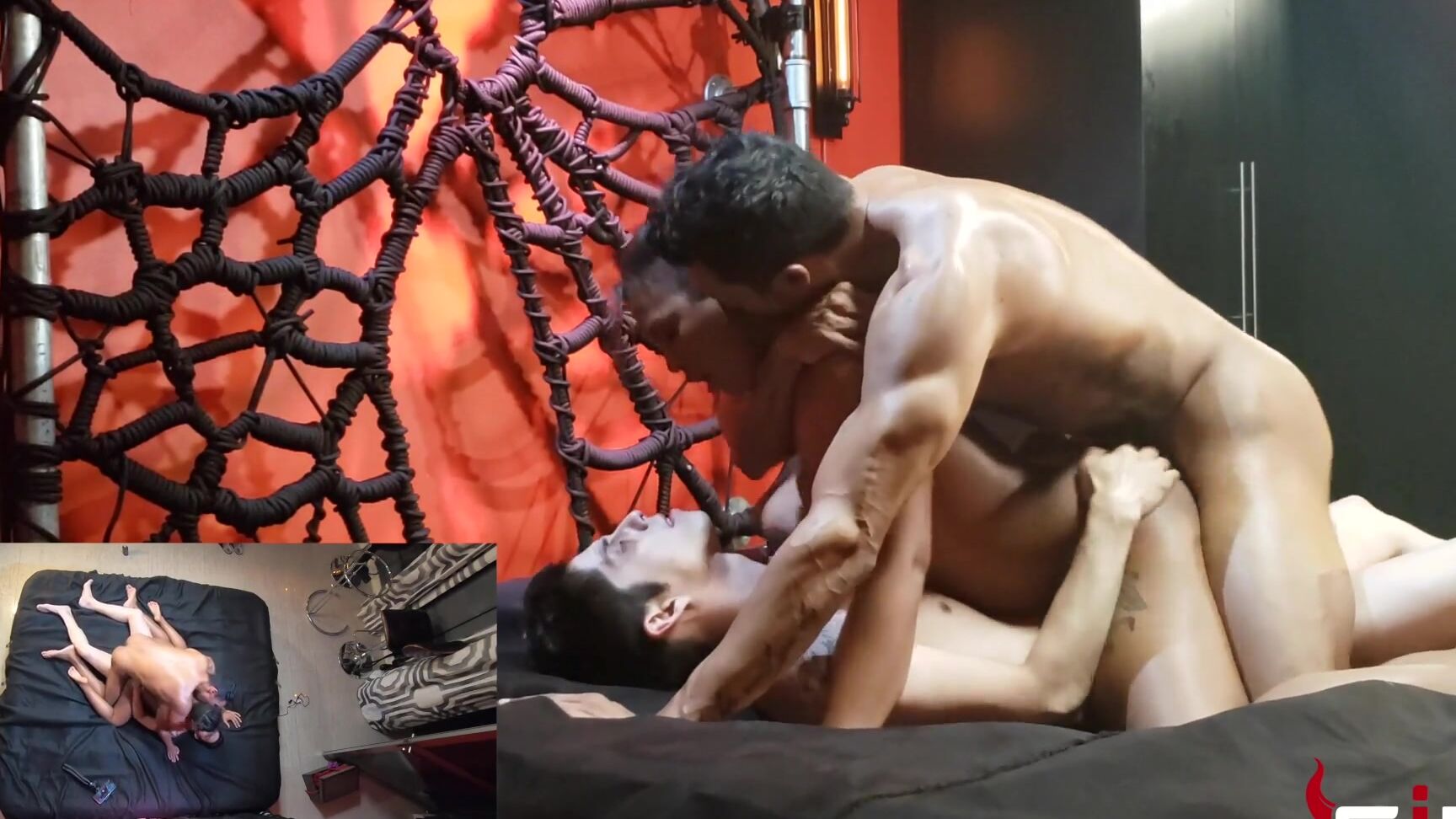 ThynameisR - Double BangHer - ManyVids