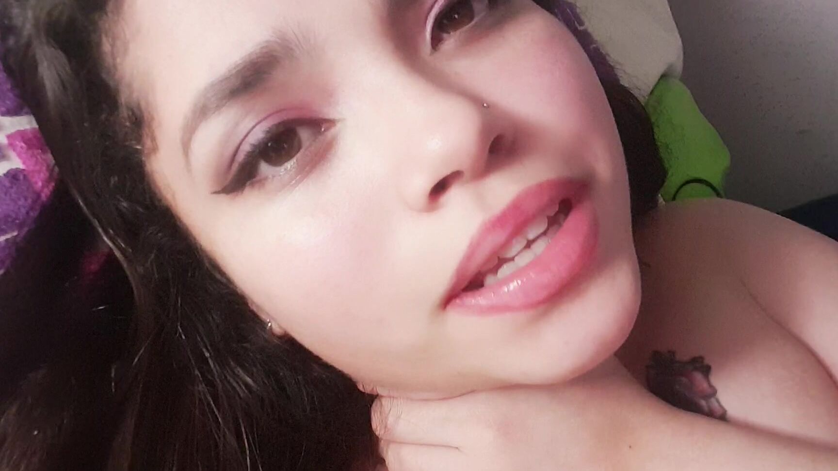 Sophielatina Your Girlfriend With Big Clit Masturbate