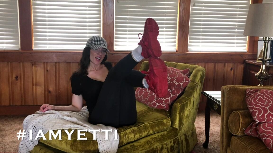 "Iamyetti" foot slave training, foot smelling, sfw, sneaker fetish, sock smelling, tease & denial SMELLY SHOE SNIFFER manyvids