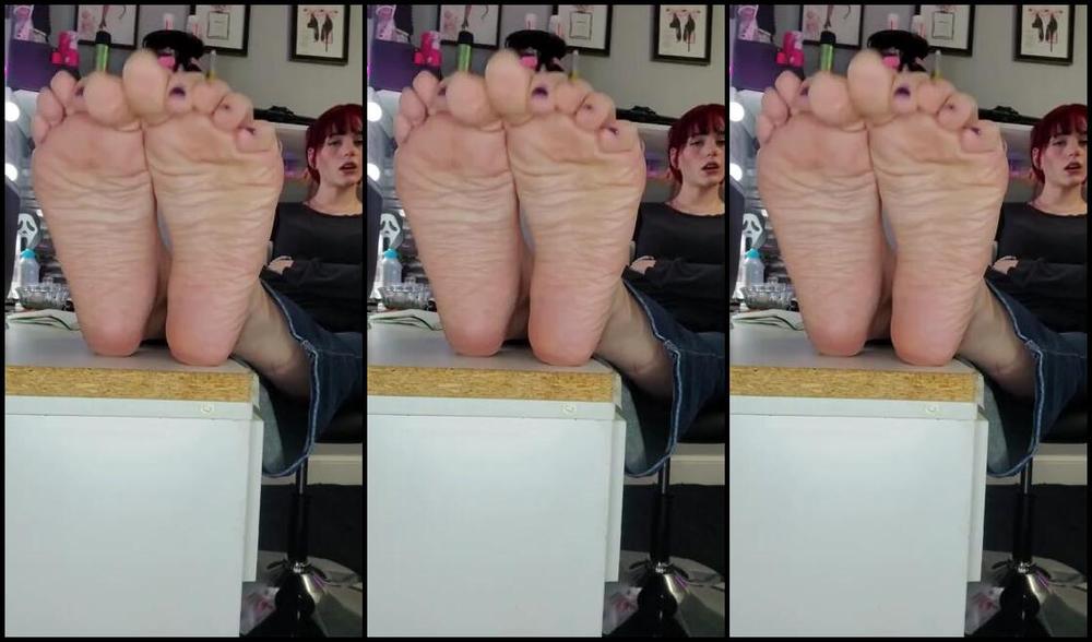 Miss Behavin Aka Misbehavedxoxo Onlyfans My Feet Are So Sweaty After A Long Day Of Teaching You Are In Detention And 0