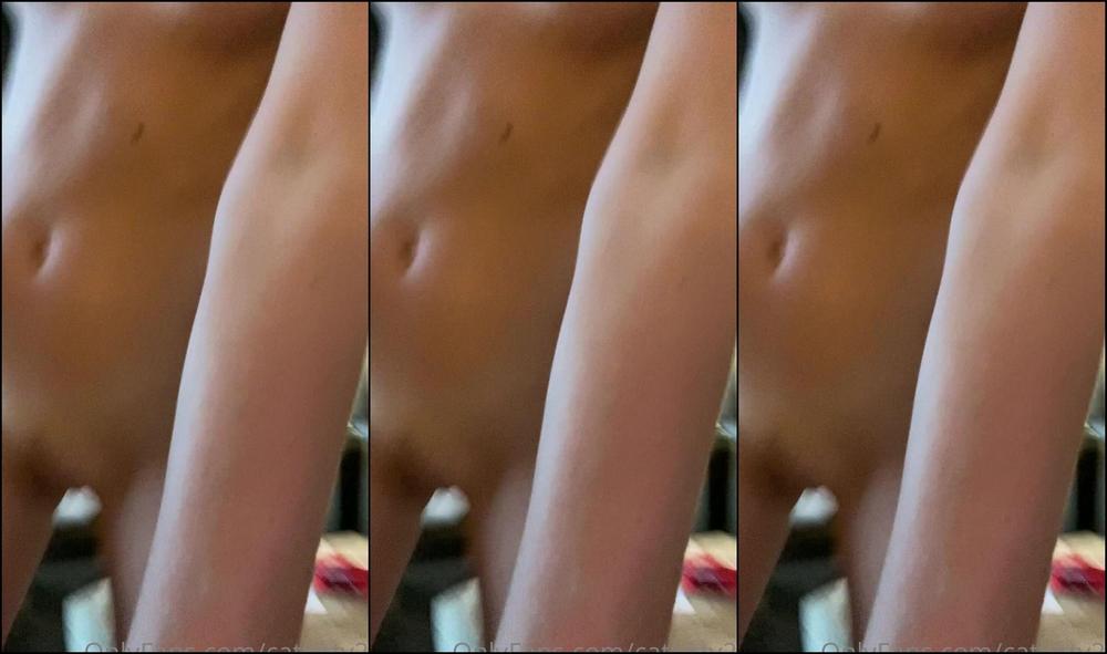 catkitty21-27-09-2020-974280046-sorta-kinda-strip-tease-for-you-and-a-tiny-show-for-you-guys-and-everyone-outside-the-wind