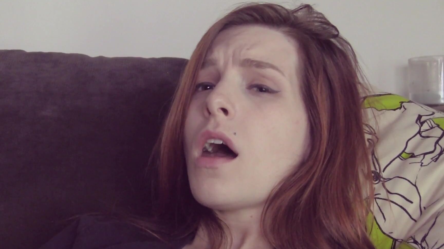 Toys, Orgasms, Masturbation, Redhead lacielaplante getting off on the couch ManyVids