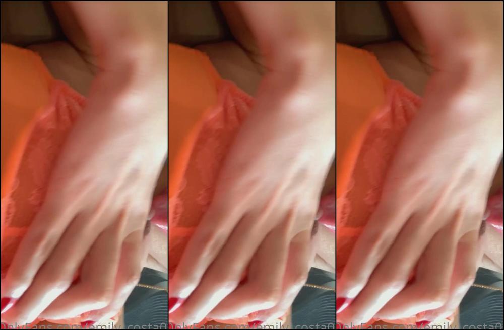 Emilynarizinho 464648023 06 25 2020 Someone To Play With Me