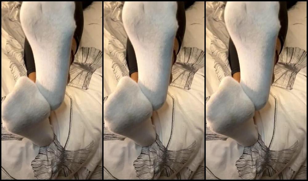 Stillsinning Nicknamed Stillsinning Onlyfans I Bet You Dream Of These Come And Get Them Baby