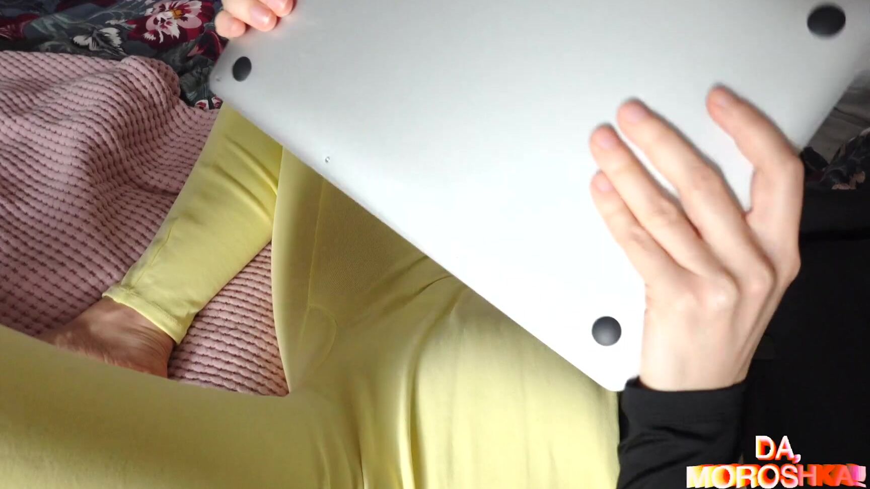 Da Moroshka Moroshka Plays With Computers And Clothes