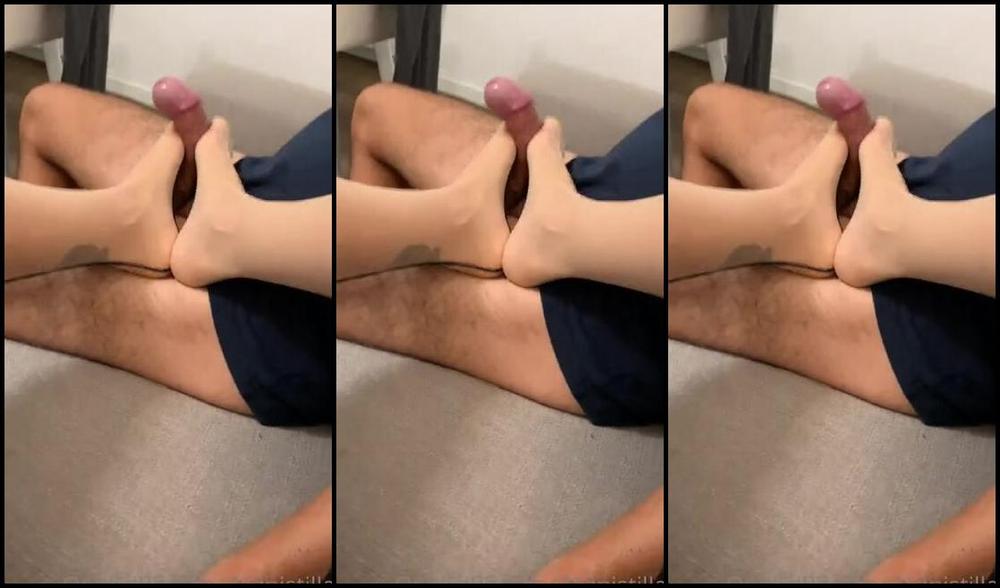 Deapistilla Nicknamed Deapistilla1 10 08 2022 Onlyfans Video Autoreggenti Chiare Con Riga Nera