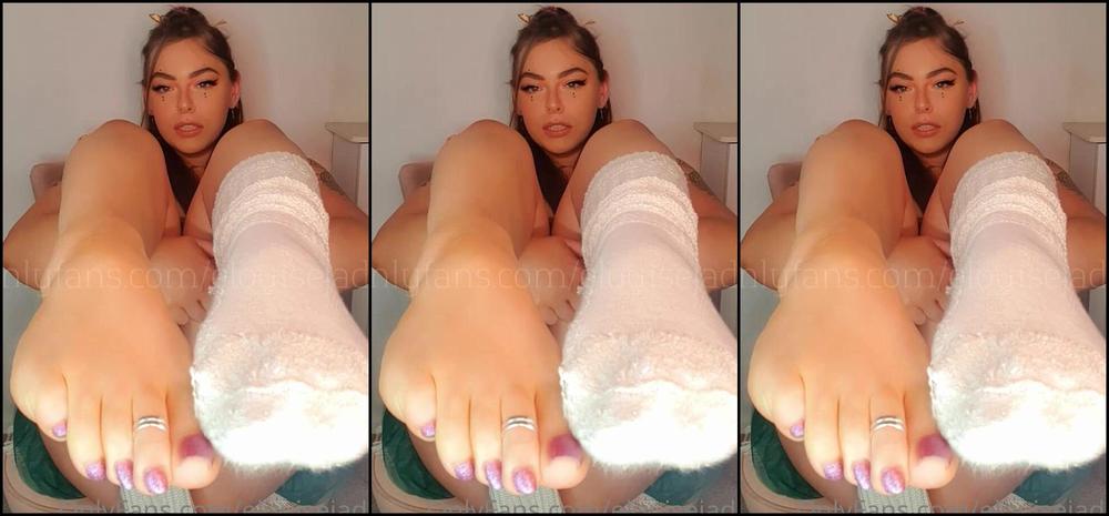 Elouisejade Heres One For My Foot Lovers A Sock