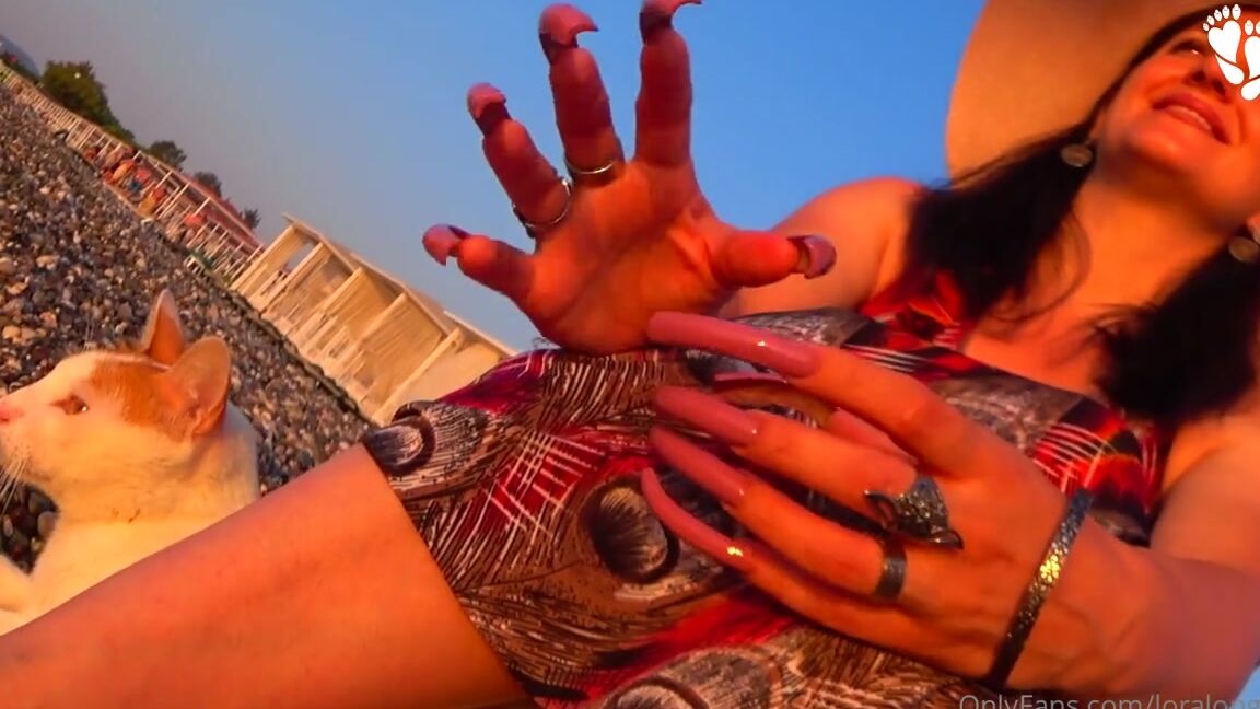 Lora Long Nails Nicknamed Loralongnails Onlyfans Morning Walk To The Sea Beautiful Morning Sun Wonderful Sound Of The Sea The Cat Walked With