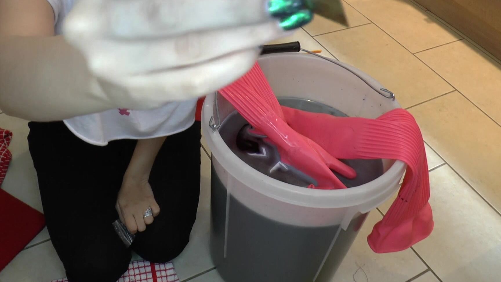 Bad Dolly Huge Rubber Glove Endurance Test