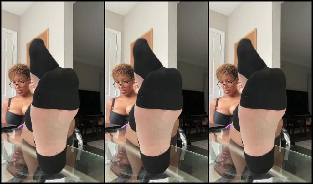 Nicholesole Onlyfans Got A Little Carried Away With These Nylon Sockshad Them On All Day And Yes They Definitely H 8P