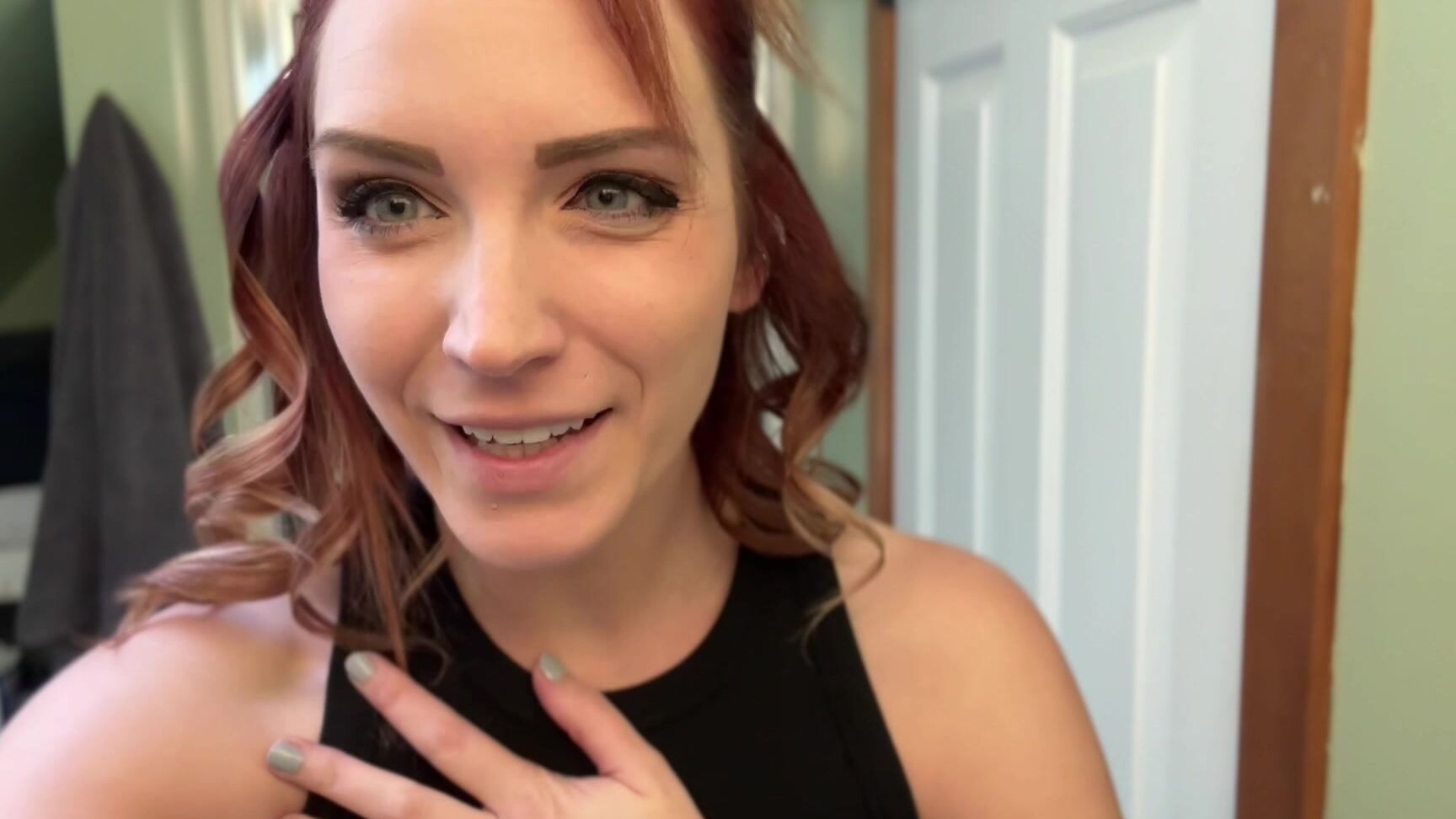 "SneezeGoddess" fetish, livecams, mucophilia, outdoors, sneezegoddess, sneezing September 2023 Sneeze Compilation manyvids