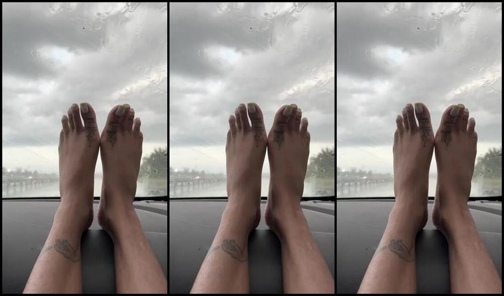Zafeetllc Onlyfans Rainy Car Vibes