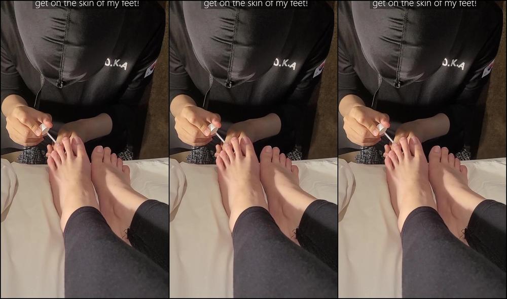 fdshmj 2021-09-12 Slave applying nutrients to my toenails Onlyfans