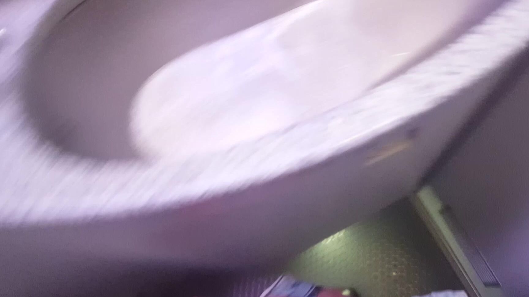 MiraCuckold - Orgasm On The Flight ManyVids