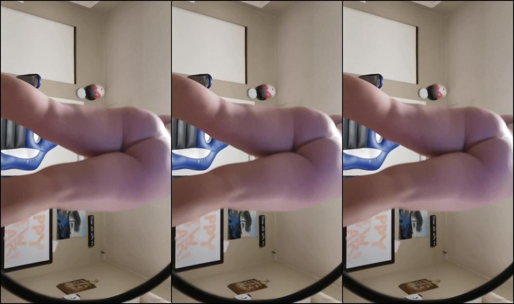 Tiggerrosey Squats In Ur Face