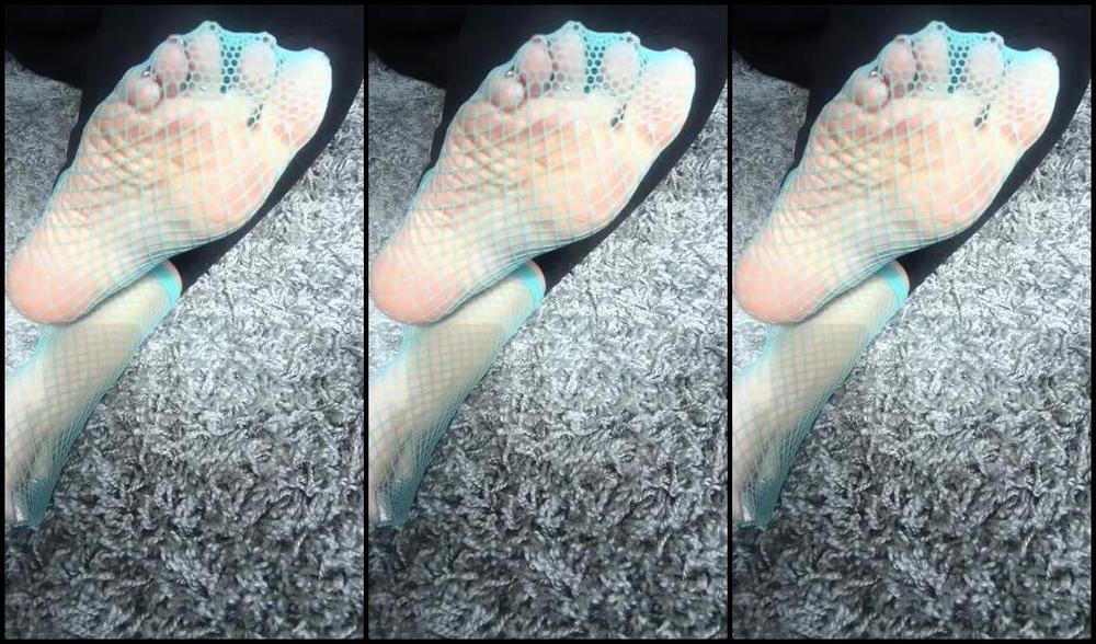 Footsiegalore Onlyfans Only Fans Exclusive Fish Nets Removal From Soles View