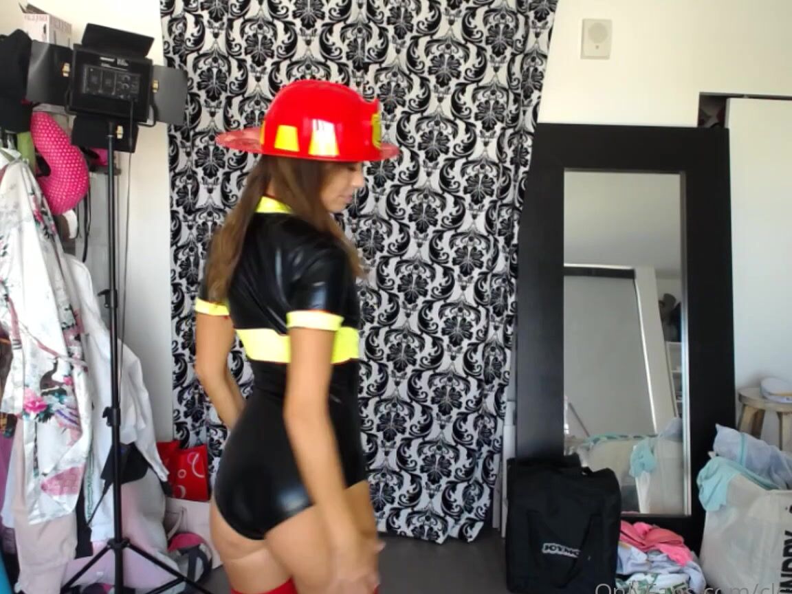 Clca69 2054005298 03 19 2021 Let Firewoman Christy Tease You