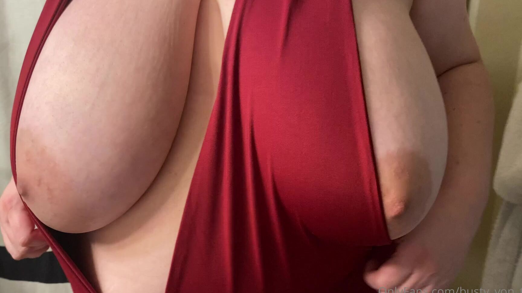 Busty Von Tease 370902538 05 29 2020 Shaking My Milkers