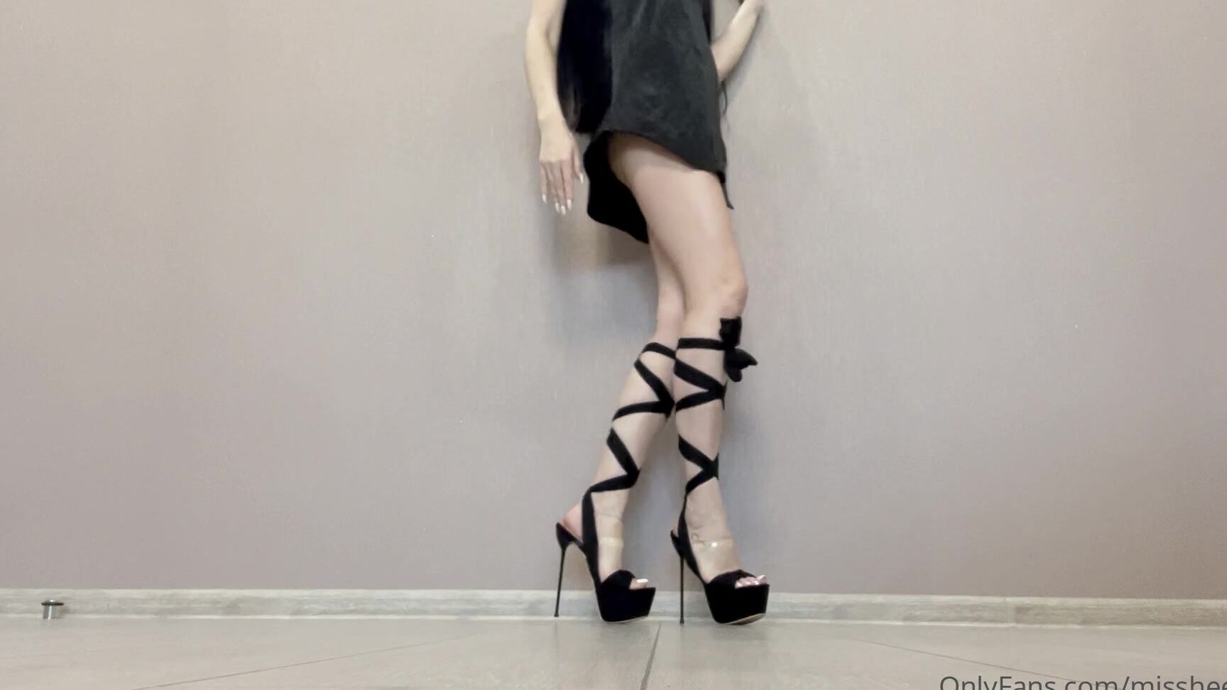 Missheels I Wish You A Happy New Year