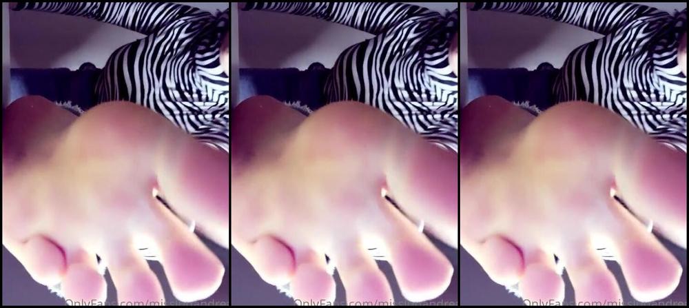 Queen Salome Onlyfans Evet Anne Kle Aalama Videosu Sevmeyenler Dinlemesin Derim Srf Bu Video Iin Ye Olanlar Varp