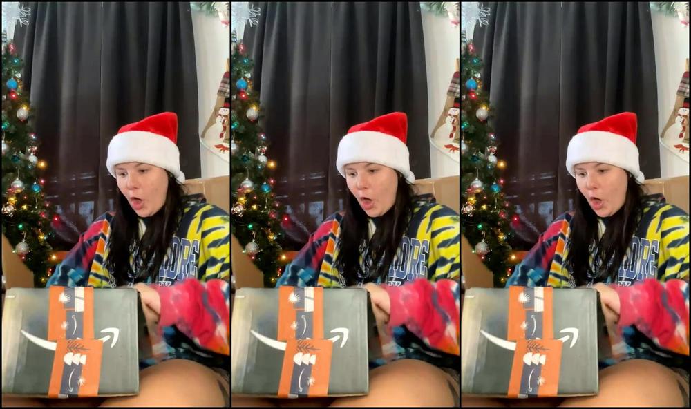 Disneyyrose Live Replay So Thankful For My Favorites Who Spoil Me Every Year For Christmas Y All