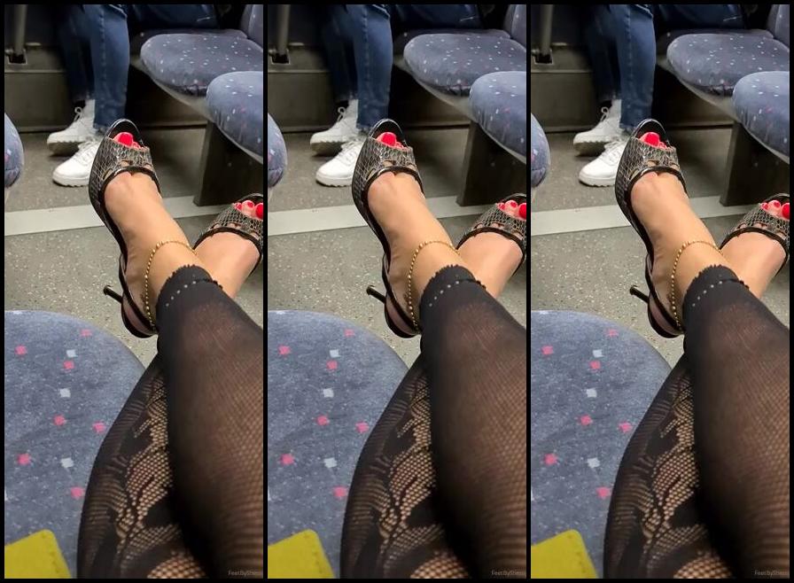 Feetbysherri Onlyfans Teasing A Random On The Train